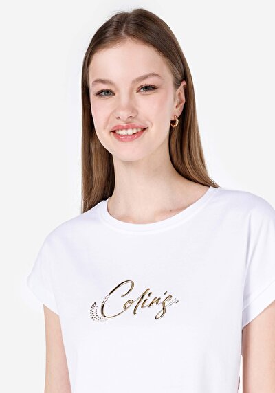 صورة من أبيض للنساء تي شيرت بأكمام قصيرة