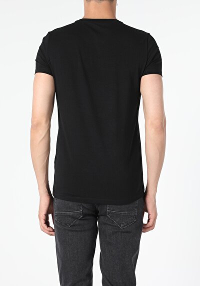 اعرض التفاصيل لـ أسود للرجال تي شيرت بأكمام قصيرة