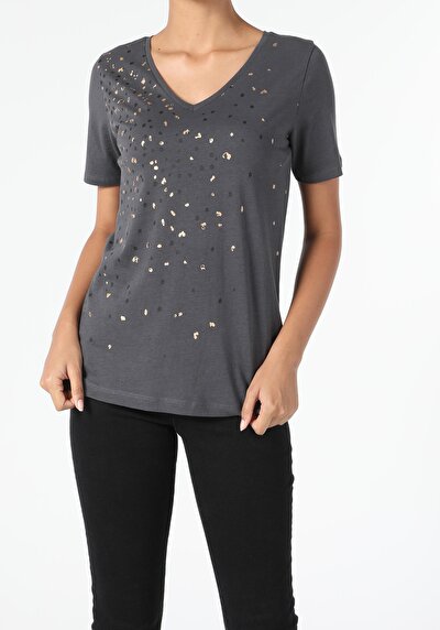 صورة من أنتراسيت للنساء تي شيرت بأكمام قصيرة