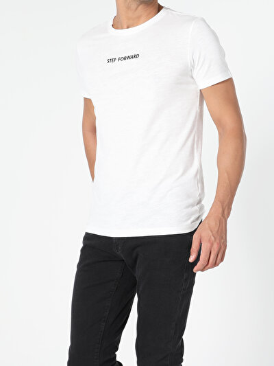 صورة من أبيض للرجال تي شيرت بأكمام قصيرة