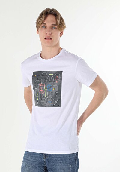 صورة من أبيض للرجال تي شيرت بأكمام قصيرة