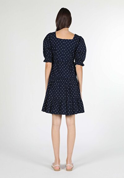 صورة من أزرق بحري للنساء فستان