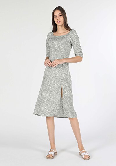 صورة من للنساء فستان