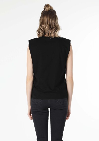 صورة من أسود للنساء رياضي