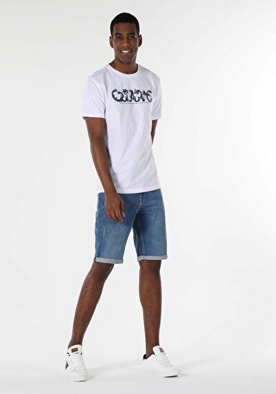 صورة من أبيض للرجال تي شيرت بأكمام قصيرة