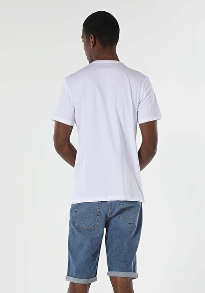 اعرض التفاصيل لـ أبيض للرجال تي شيرت بأكمام قصيرة