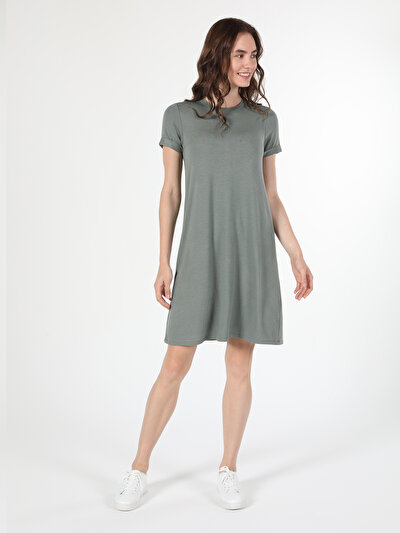 صورة من  للنساء فستان