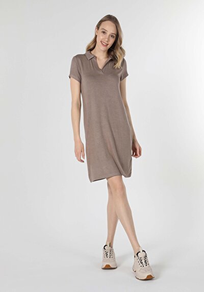 صورة من  للنساء فستان