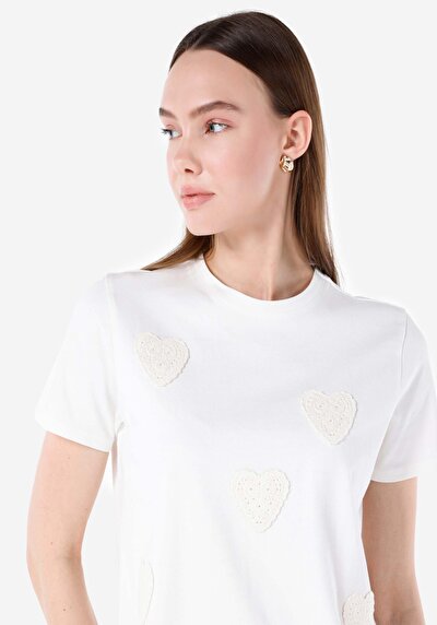 اعرض التفاصيل لـ أبيض للنساء تي شيرت بأكمام قصيرة