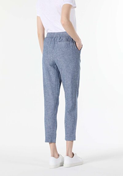 صورة من أزرق للنساء بناطيل