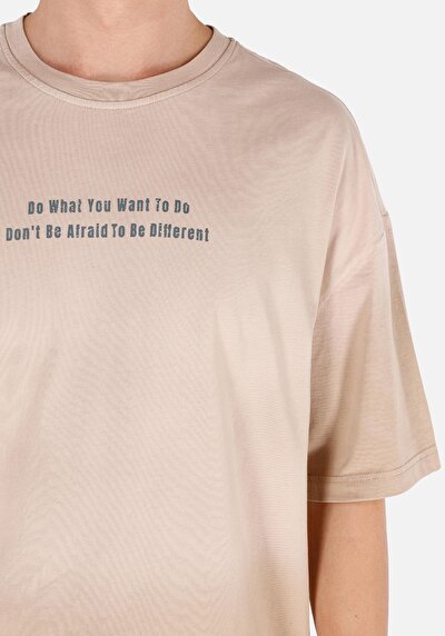 اعرض التفاصيل لـ تي شيرت فضفاض مناسب برقبة مستديرة للرجال Ecru بأكمام قصيرة