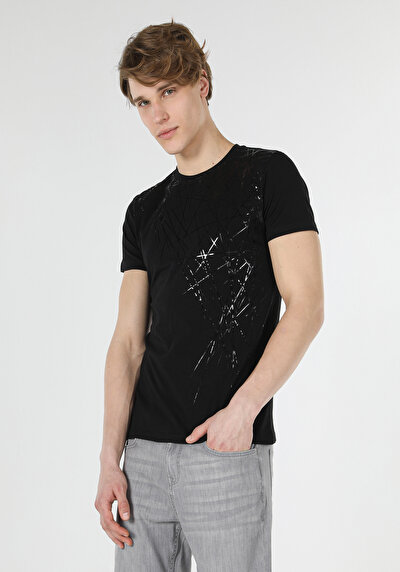 صورة من أسود للرجال تي شيرت بأكمام قصيرة