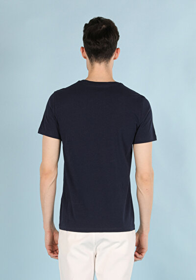 اعرض التفاصيل لـ أزرق بحري للرجال تي شيرت بأكمام قصيرة