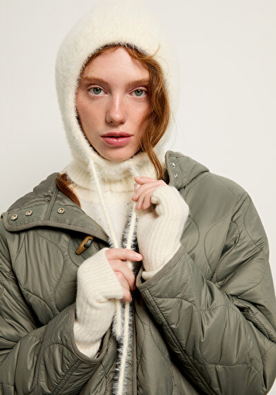 صورة من قفازات Ecru نسائية