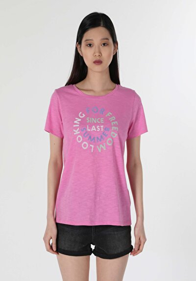 اعرض التفاصيل لـ وردي للنساء تي شيرت بأكمام قصيرة