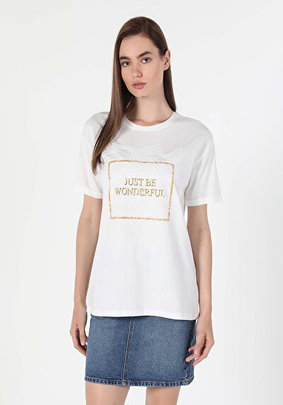 اعرض التفاصيل لـ أبيض للنساء تي شيرت بأكمام قصيرة