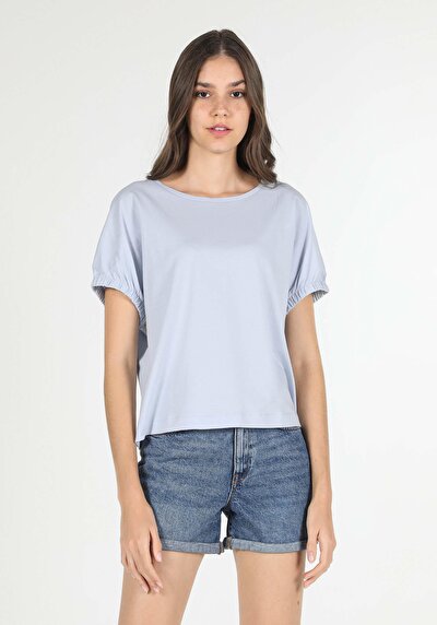 اعرض التفاصيل لـ أزرق للنساء تي شيرت بأكمام قصيرة