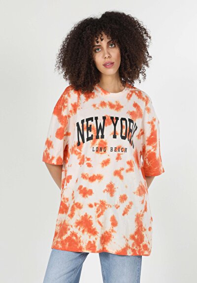 اعرض التفاصيل لـ برتقالي للنساء تي شيرت بأكمام قصيرة