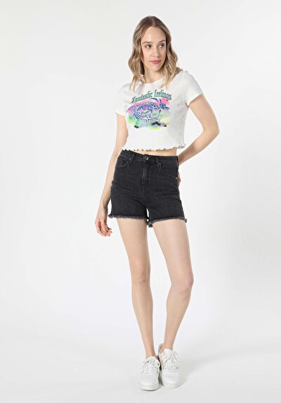 اعرض التفاصيل لـ أبيض للنساء تي شيرت بأكمام قصيرة