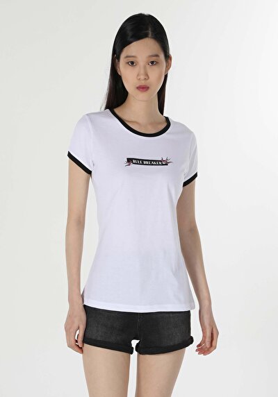 اعرض التفاصيل لـ أبيض للنساء تي شيرت بأكمام قصيرة