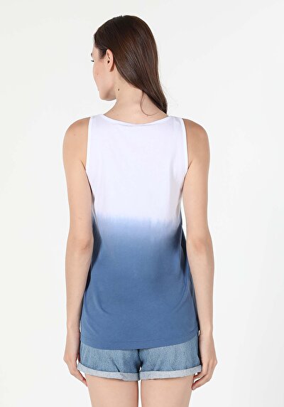 صورة من أزرق للنساء رياضي