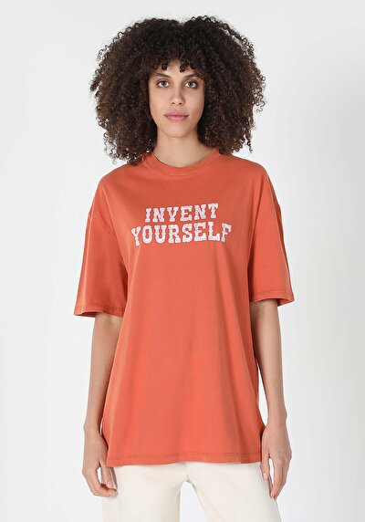 اعرض التفاصيل لـ بني للنساء تي شيرت بأكمام قصيرة