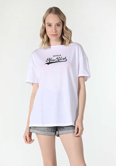 اعرض التفاصيل لـ أبيض للنساء تي شيرت بأكمام قصيرة