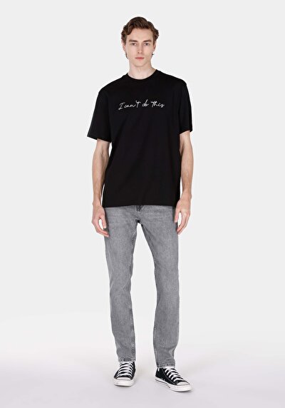 صورة من أسود للرجال تي شيرت بأكمام قصيرة