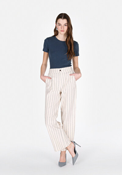 صورة من   ارتفاع الخصر ساق واسعة بنطلون Ecru للنساء