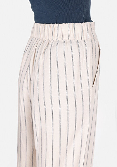 اعرض التفاصيل لـ   ارتفاع الخصر ساق واسعة بنطلون Ecru للنساء