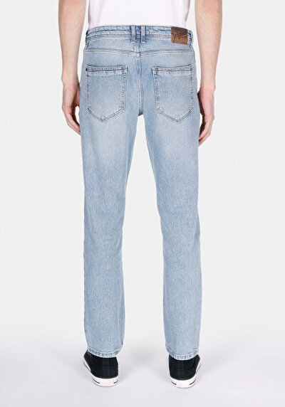 اعرض التفاصيل لـ أزرق للرجال بناطيل