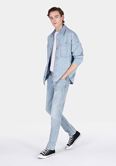 صورة من أزرق للرجال بناطيل