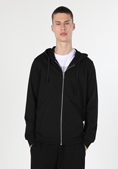 اعرض التفاصيل لـ سويت شيرت رجالي أسود مقنع عادي