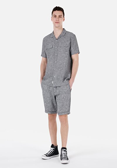 صورة من عادي   الخصر مستقيم شورت رجالي رمادي