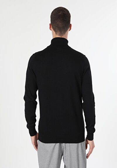 اعرض التفاصيل لـ ضيق قصة الياقة المدورة جاكار رجالي كنزة سوداء