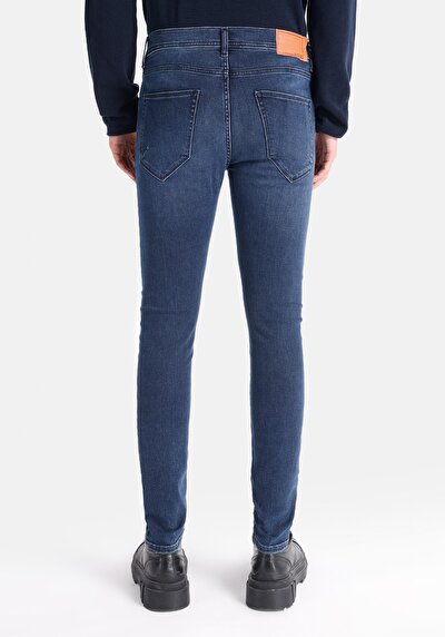 صورة من ضيق خصر منخفض ضيق الساق للرجال بنطلون جينز نيلي غامق