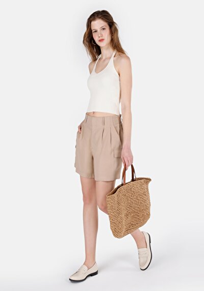 اعرض التفاصيل لـ عادي بقصة مرتفعة الخصر شورت نسائي بيج