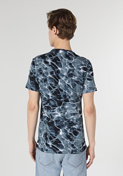 صورة من أزرق للرجال تي شيرت بأكمام قصيرة