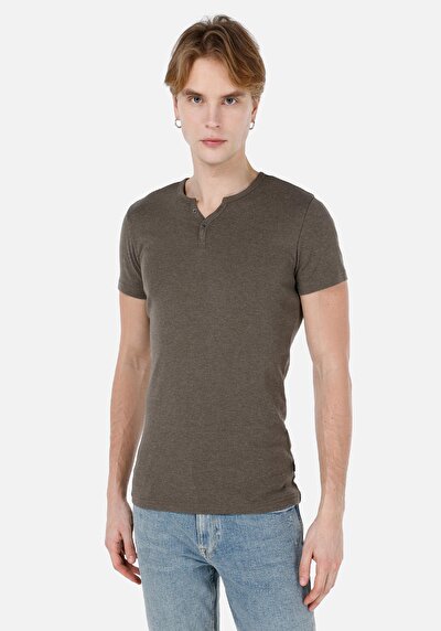 صورة من نحيف  رقبة بلاكيت مستقيم رجالي أخضر كم قصير تي شيرت