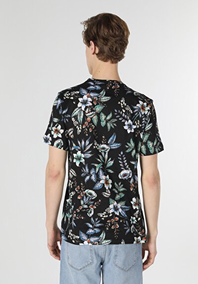 صورة من رقبة مستديرة مطبوعة رجالي متعدد الألوان كم قصير تي شيرت