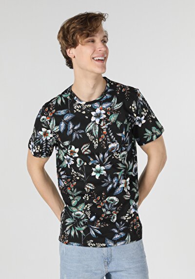 صورة من رقبة مستديرة مطبوعة رجالي متعدد الألوان كم قصير تي شيرت