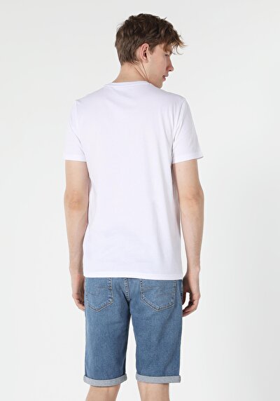 صورة من أبيض للرجال تي شيرت بأكمام قصيرة