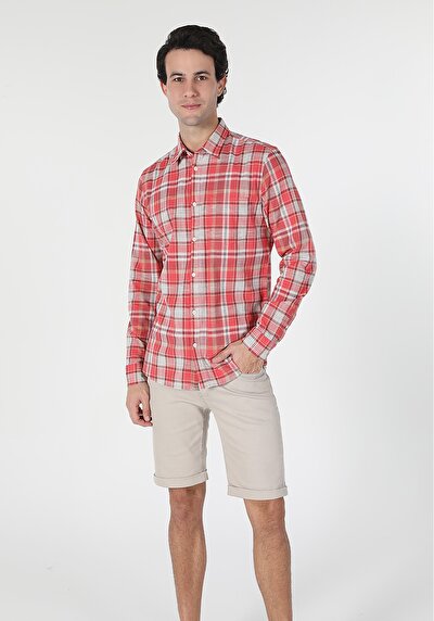 صورة من مرجاني للرجال قميص  كم طويل