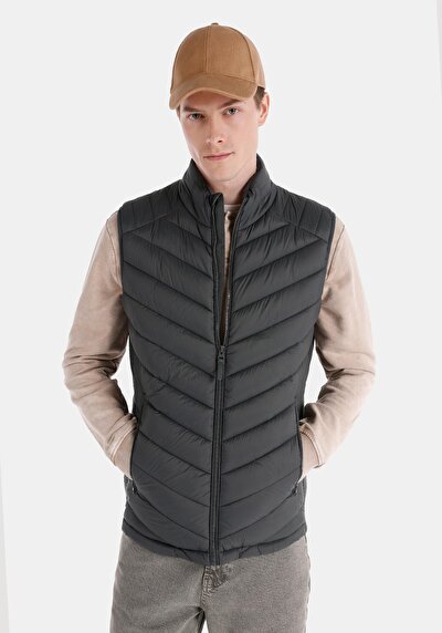 صورة من أخضر للرجال صدرية