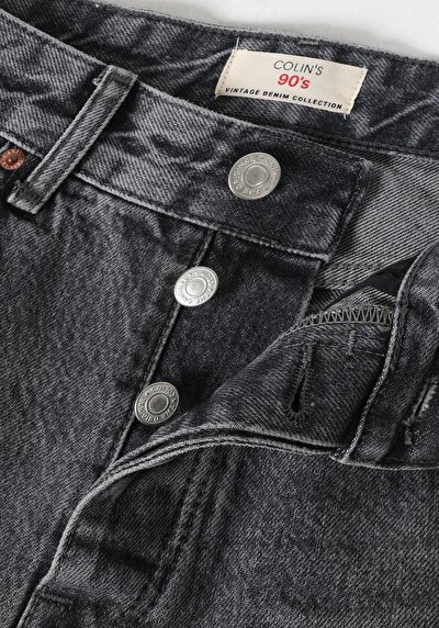 اعرض التفاصيل لـ فضفاض مريح بقصة قطرة المنشعب قصير الساق جينز رجالي رمادي