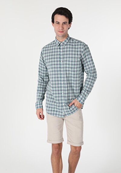 صورة من أزرق للرجال قميص  كم طويل