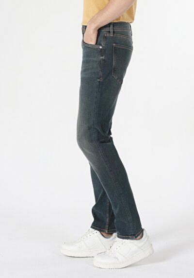 اعرض التفاصيل لـ أخضر للرجال بناطيل