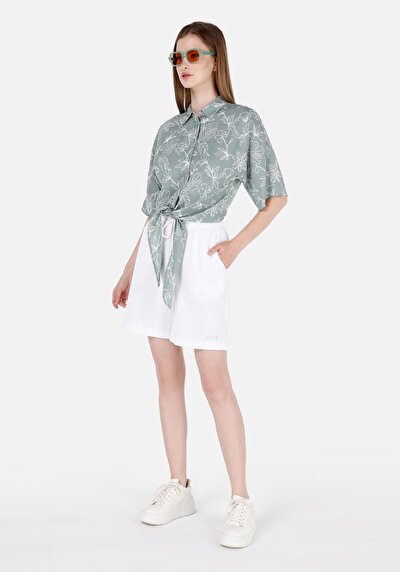 صورة من عادي   الخصر نسائي شورت أبيض