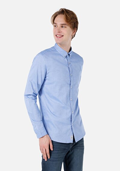 صورة من قميص نحيف رقبة مستقيم رجالي أزرق كم طويل قميص