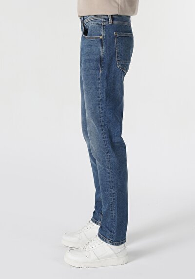 اعرض التفاصيل لـ أزرق للرجال بناطيل